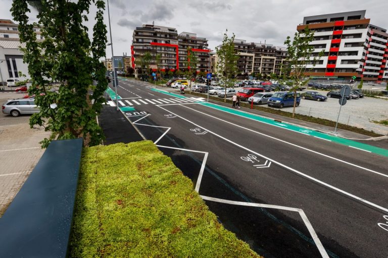 Lucrările de supralărgire și modernizare pe strada Bună Ziua din Cluj au fost finalizate (VIDEO) 8 Lucrările de supralărgire și modernizare pe strada Bună Ziua din Cluj au fost finalizate
