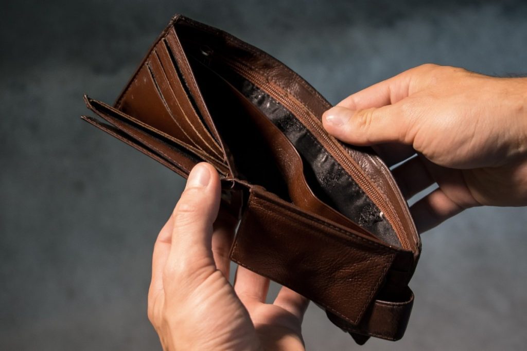 Cum economisești bani când ești student în Cluj