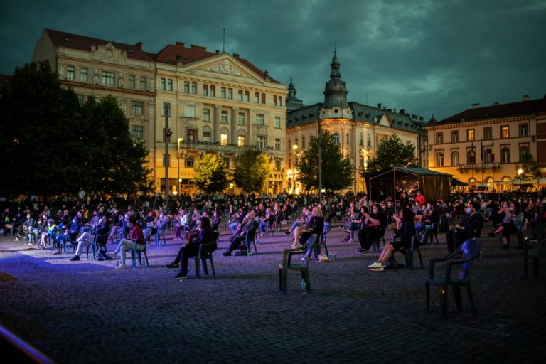 Iunie 2020 a adus la Cluj-Napoca primele concerte în sistem de distanţare socială