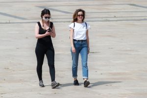 Idei din pandemia COVID-19: un tânăr din Cluj a creat o aplicaţie care detectează persoanele care nu poartă mască