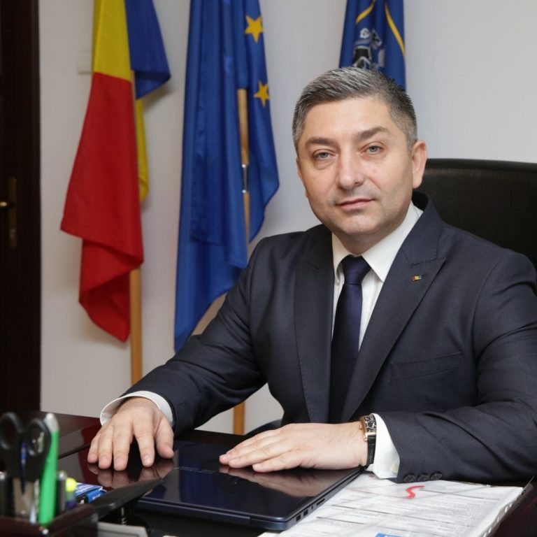 Alin Tișe (PNL) a câştigat un nou mandat la şefia Consiliului Judeţean Cluj 8 Alin Tișe (PNL) a câştigat un nou mandat la şefia Consiliului Judeţean Cluj