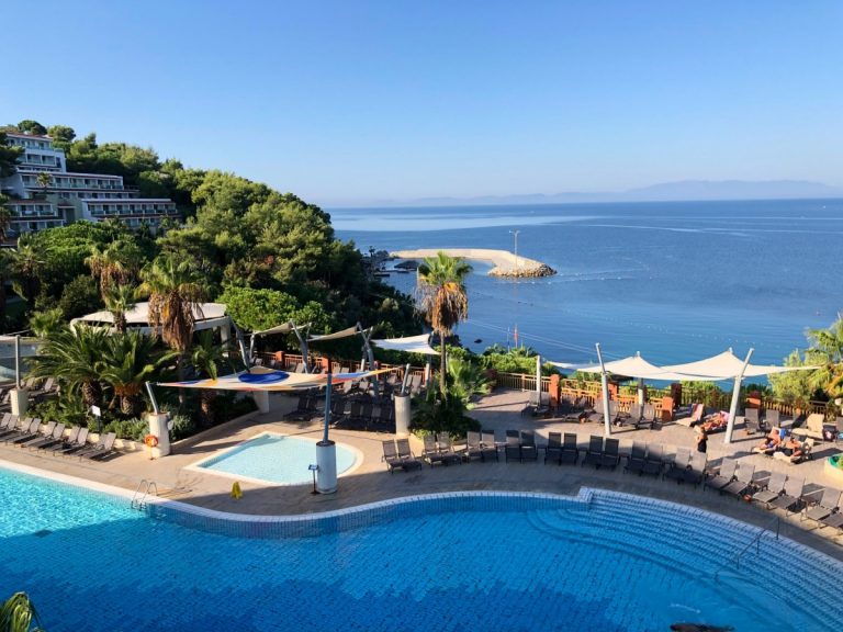 Kusadasi – stațiunea scăldată în căldura soarelui 300 de zile pe an