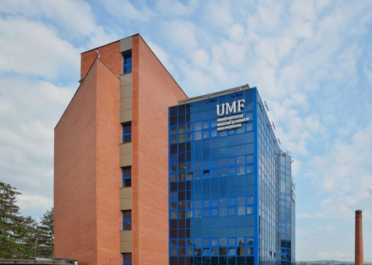 Tot mai mulți tineri din întreaga lume doresc să studieze la medicina la Cluj
