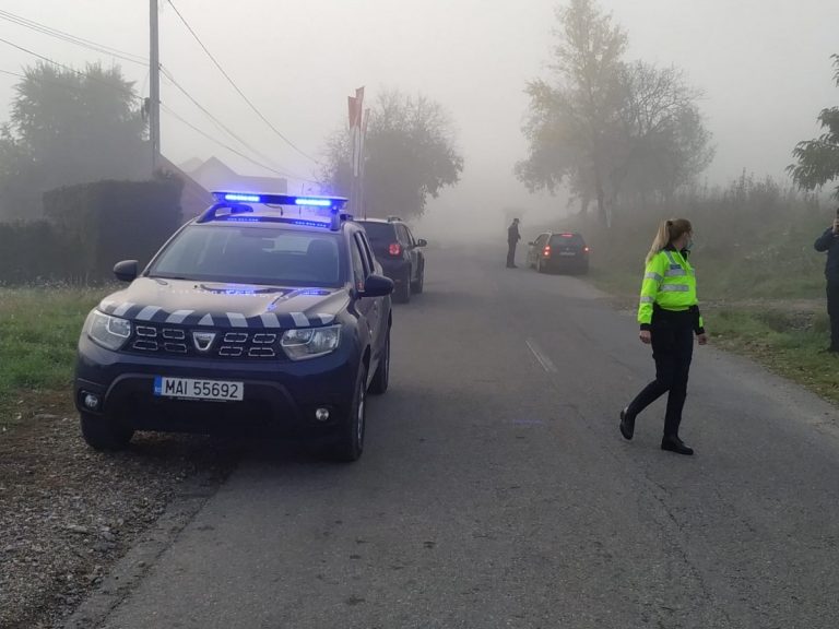 Noi restricții în România | Elevii intră în vacanţă timp de două săptămâni 3 Localităţile Săvădisla şi Sic din judeţul Cluj vor intra în carantină | Oamenii vor intra şi ieşi cu declarație pe propria răspundere