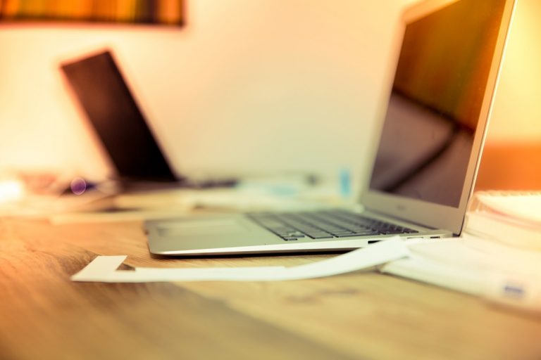 TOP 5 pași esențiali pentru curățarea și întreținerea echipamentelor tech 8 Tipuri de materiale publicitare care te ajută să creşti vizibilitatea firmei