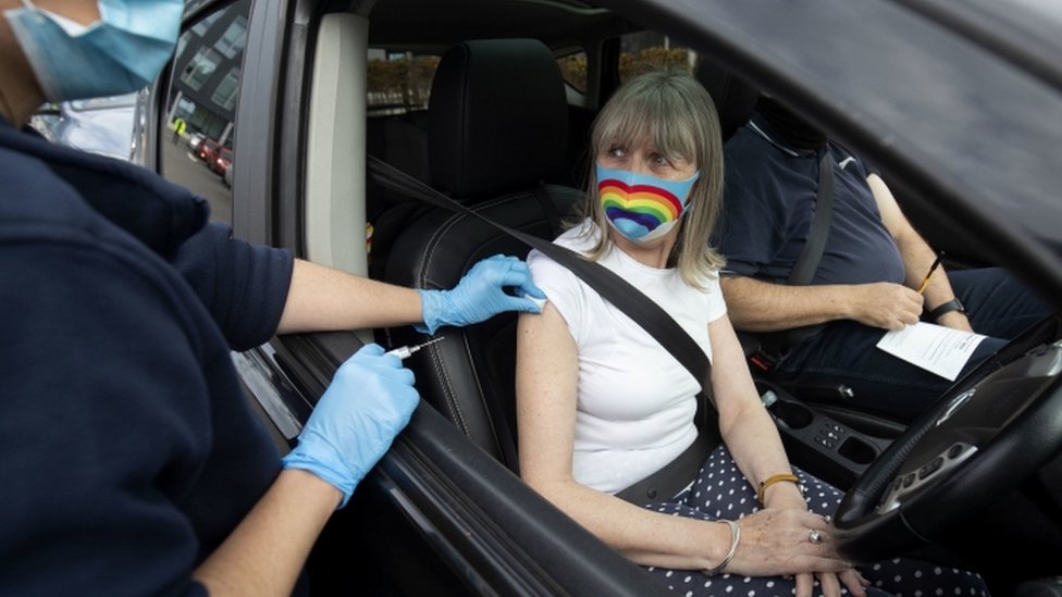Primul centru de vaccinare drive-through din județul Cluj