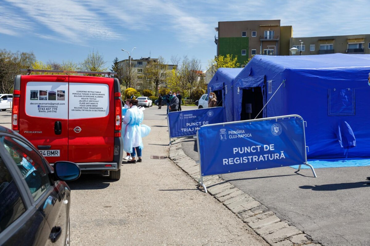 Centrul de vaccinare direct din mașină de la Sala Sporturilor „Horia Demian" este operațional