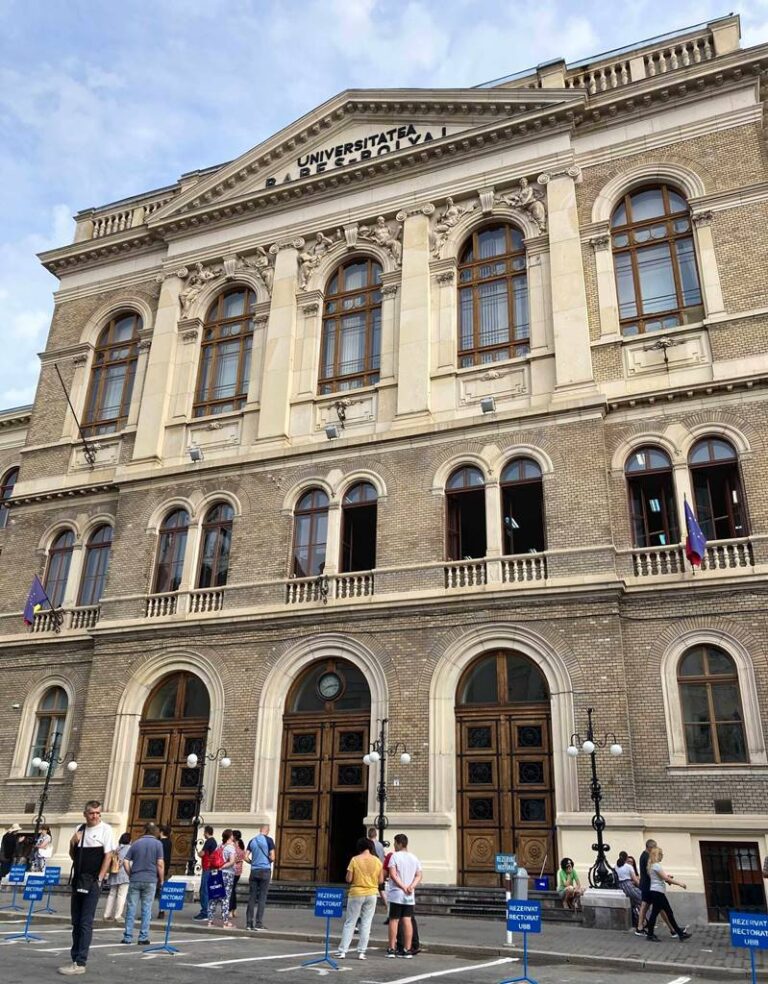 Cele mai căutate facultăţi din cadrul UBB Cluj în sesiunea de admitere 2021 12 Cele mai căutate facultăţi din cadrul UBB Cluj în sesiunea de admitere 2021