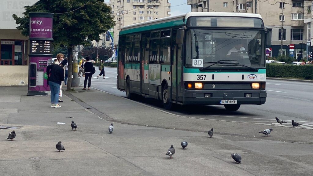 Cursă regulată de autobuz de la Pata Rât spre Cluj-Napoca pentru a facilita integrarea locuitorilor pe piața muncii din oraș
