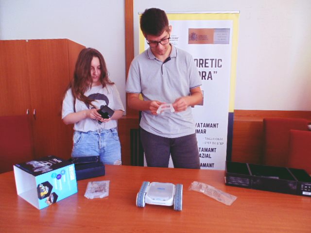 roboti multifunctionali