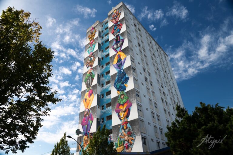 Doi artişti din Cluj au realizat pe o clădire din Franţa o pictură murală inspirată din opera lui Constantin Brâncuși