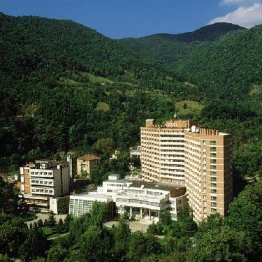 Reîncarcă-ţi bateriile cu o cazare la Băile Herculane