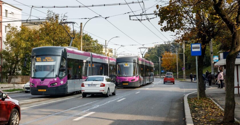 Toate cele 24 de tramvaie ASTRA au ajuns la Cluj-Napoca