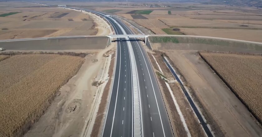 Lucrările pe autostrăzile Sebeş - Turda (A10) şi Ungheni - Târgu Mureş (A3) sunt aproape finalizate