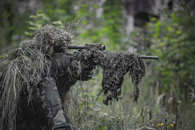 Alege arme airsoft pentru jocuri aventuroase și palpitante