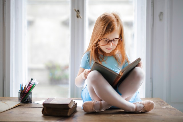 5 soluții prin care îi poți convinge pe copii să învețe cu plăcere istoria