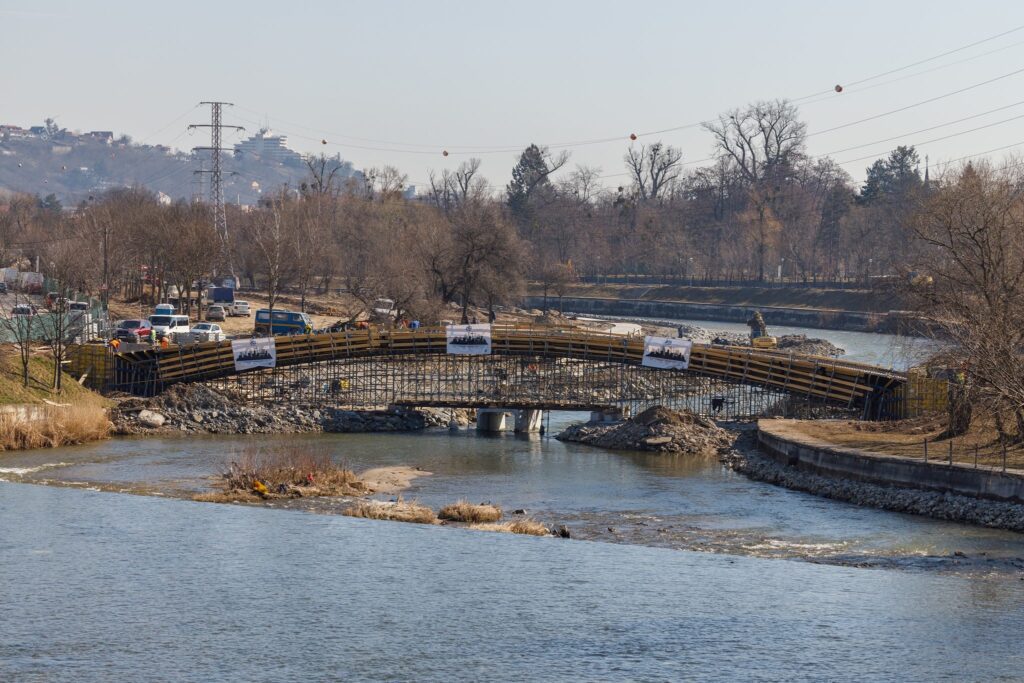 Stadiul lucrărilor de modernizare pentru culoarul de mobilitate de pe malurile Someșului