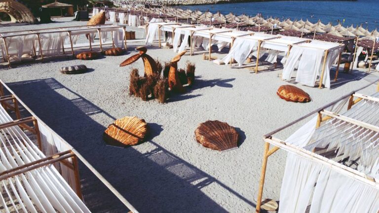 Se deschide Neversea Beach - cea mai mare și mai modernă plajă din Constanța 7 Neversea Beach