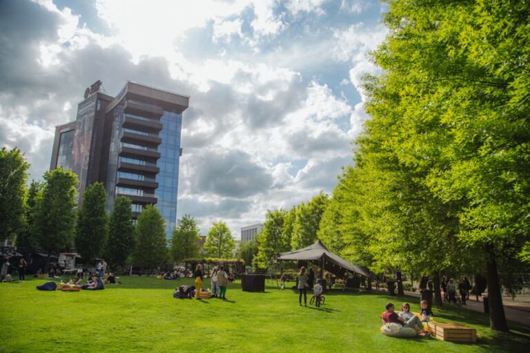 Delicii, voie bună și băuturi inedite la Cluj Craft Beer Festival 9 Iulius Parc 2022
