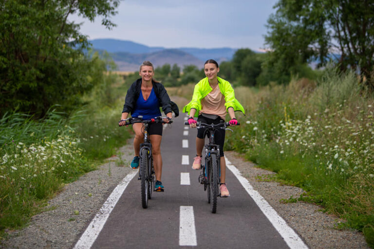 A fost inaugurată pista de biciclete dintre Huedin şi Sâncraiu