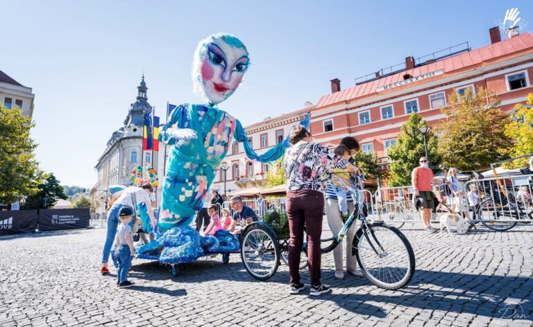 Festivalul pentru copii WonderPuck aduce în centrul Clujului și la Bonțida spectacole din opt țări