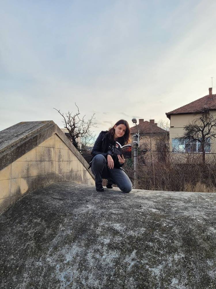 Interviu Theodora Savuli