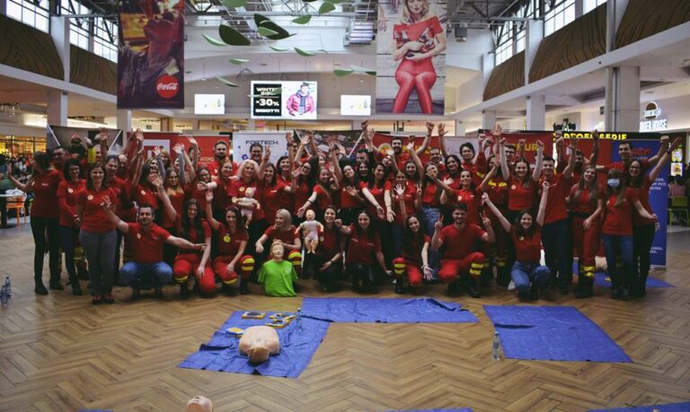 Maratonul Resuscitării la Cluj | Peste 300 de persoane au învățat gratuit manevre salvatoare 3 Maratonul Resuscitării la Cluj