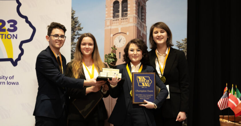 Reuşita remarcabilă a studenţilor UBB Cluj | Au câştigat o competiție internațională organizată de o universitate din Statele Unite ale Americii