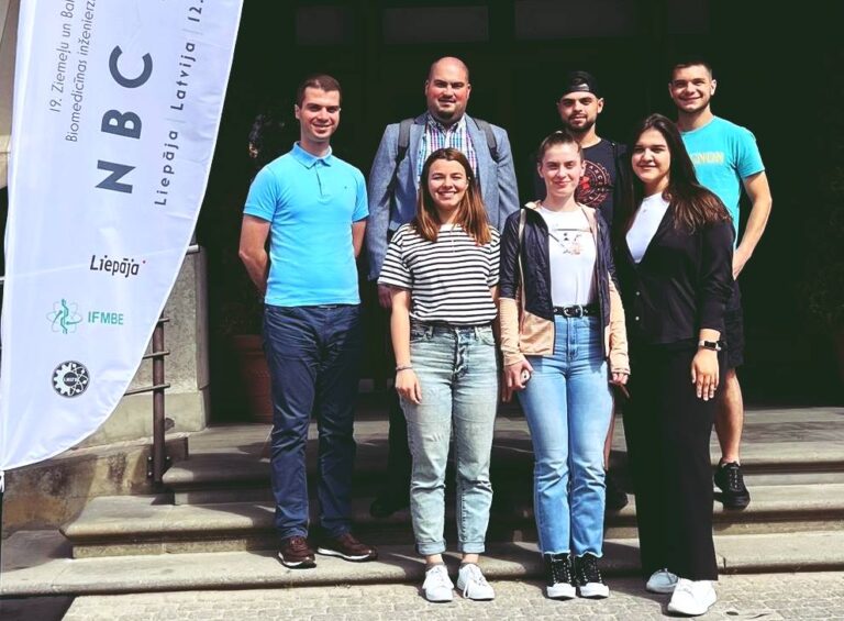 Studenții Universităţii Tehnice din Cluj câștigă la evenimentul internațional de Inginerie Biomedicală și Fizică Medicală