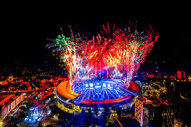 Prima zi de UNTOLD 2023 a intrat în istorie: Peste 95.000 de oameni s-au bucurat de concerte