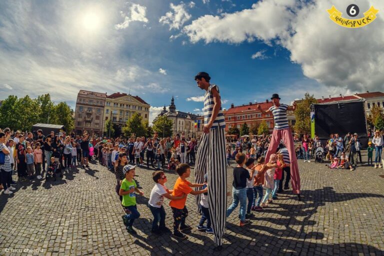 Clujul se înviorează cu artă, culori și râsete la Festivalul WonderPuck