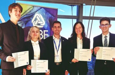 Studenții UBB Cluj - din nou pe podiumul competiției internaționale de studii de caz din Australia