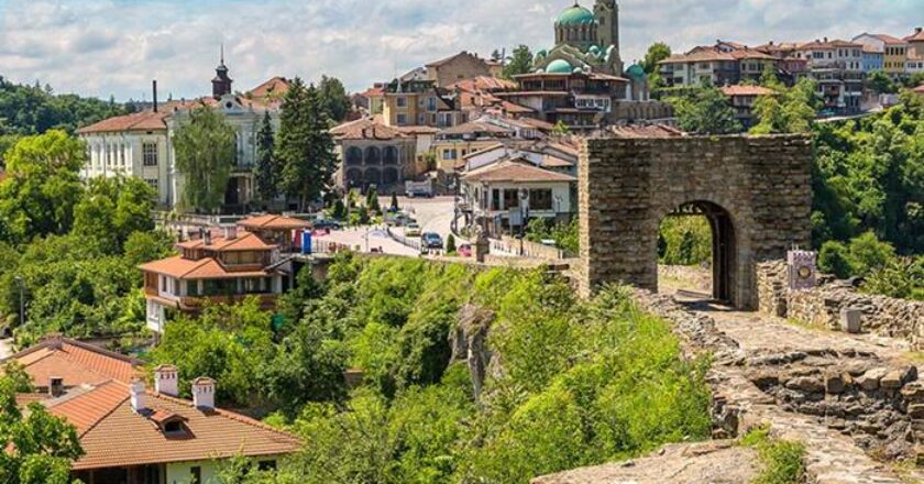 Tu știi care sunt cele mai frumoase destinații turistice ale Bulgariei la care poți ajunge rapid din România?