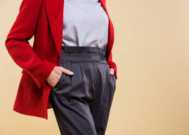 Pantalonii clasici lungi
