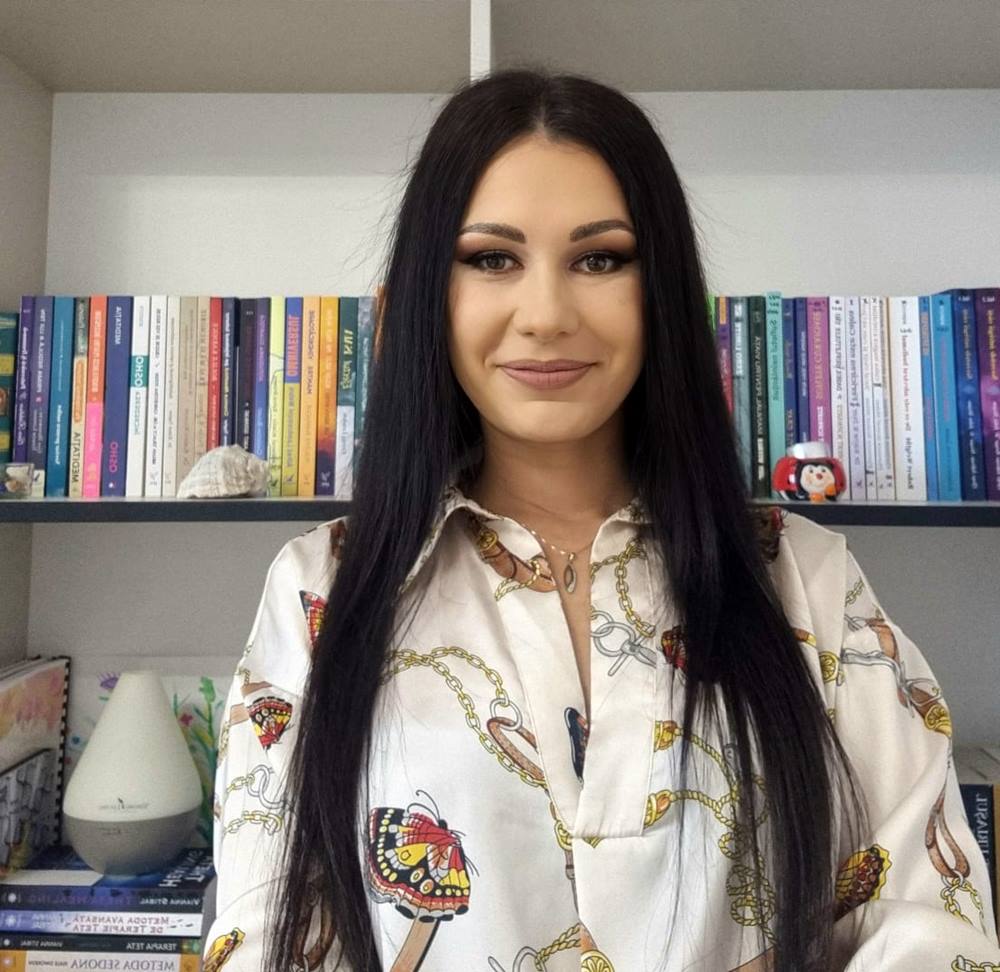 denisa adelina popa