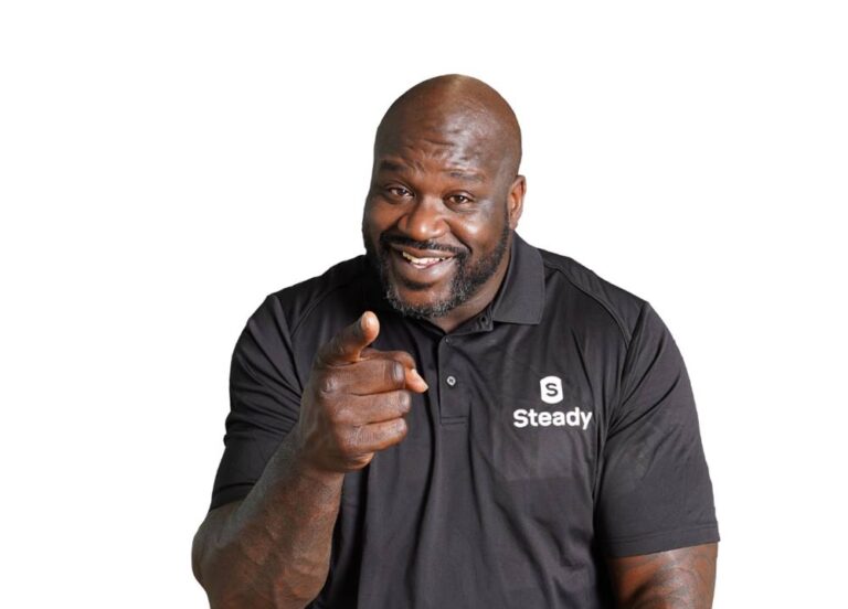 Shaquille O Neal vine la Electric Castle