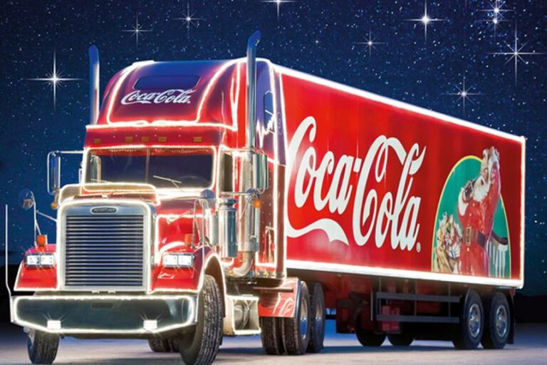 Camionul Coca-Cola al lui Moș Crăciun ajunge la Cluj