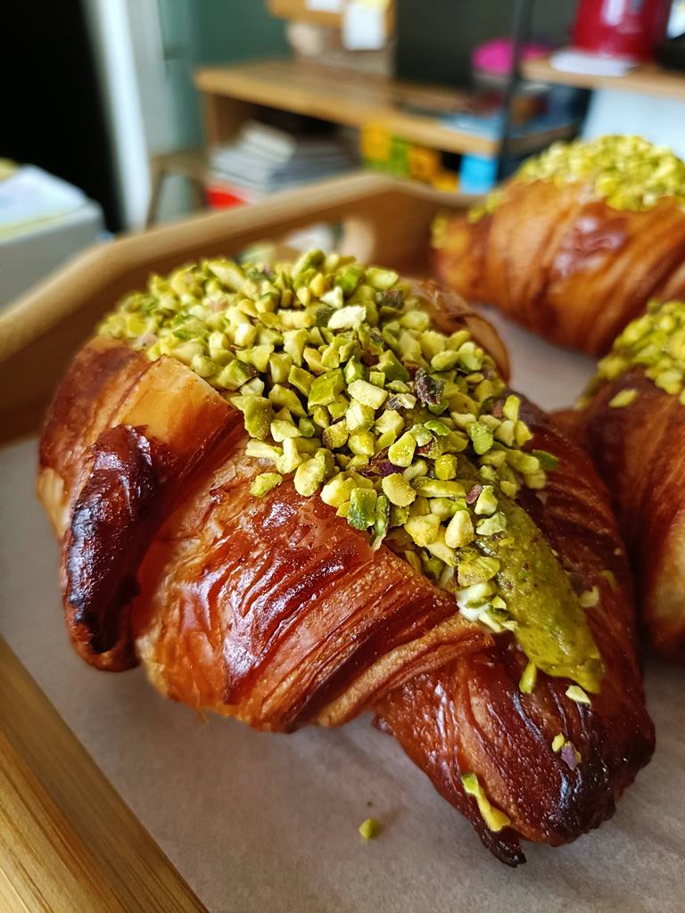 croissant fistic un dulce cluj