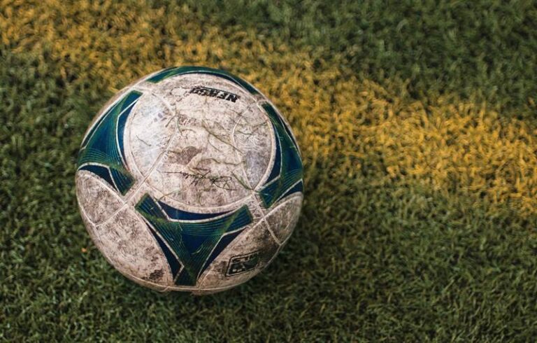 minge fotbal