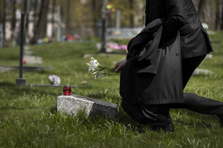 Începe construcţia unui cimitir pentru animale la Cluj 6 cimitir pentru animale la Cluj