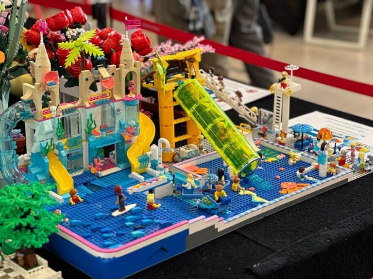 LEGO