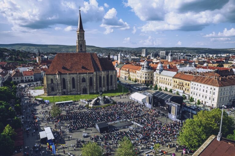 Seara în care Piața Unirii devine scena principală a Clujului: Delia, Vița de Vie și Mihail cântă azi la Zilele Clujului 1 Program Zilele Clujului