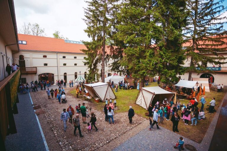 Castelul din Gilău a renăscut