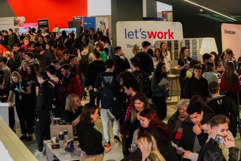 Peste 2.500 de joburi disponibile la Târgul de Cariere Cluj