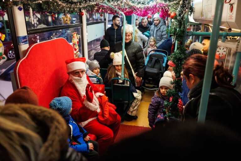 Tramvaiul lui Moș Crăciun