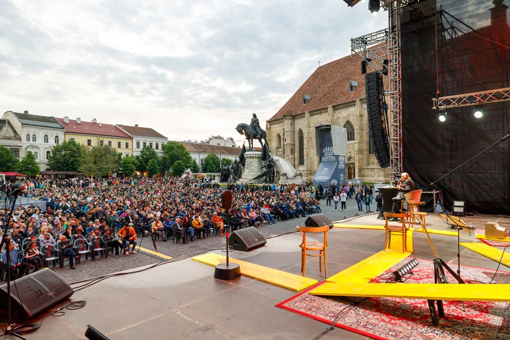Chiritza în concert teatru