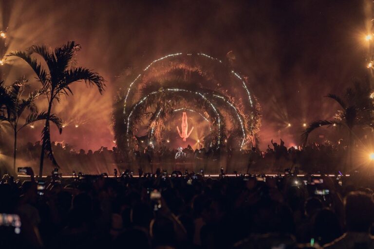 Celebrele petreceri ZAMNA din Tulum, Mexic ajung în premieră la festivalul UNTOLD 9 ZAMNA