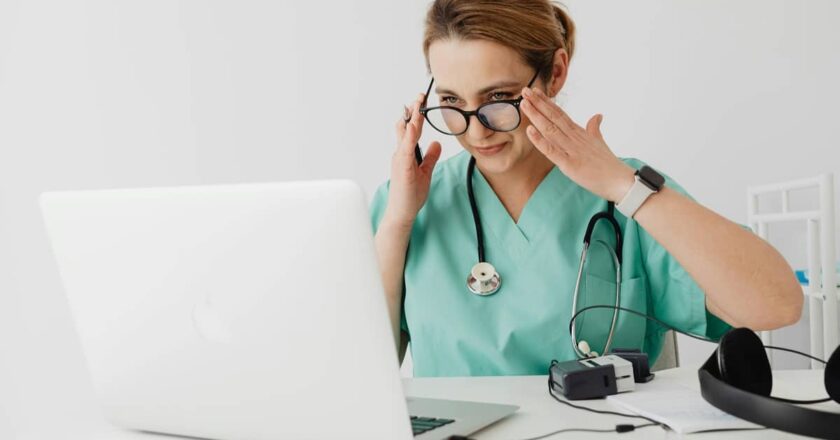 consult cardiologic online