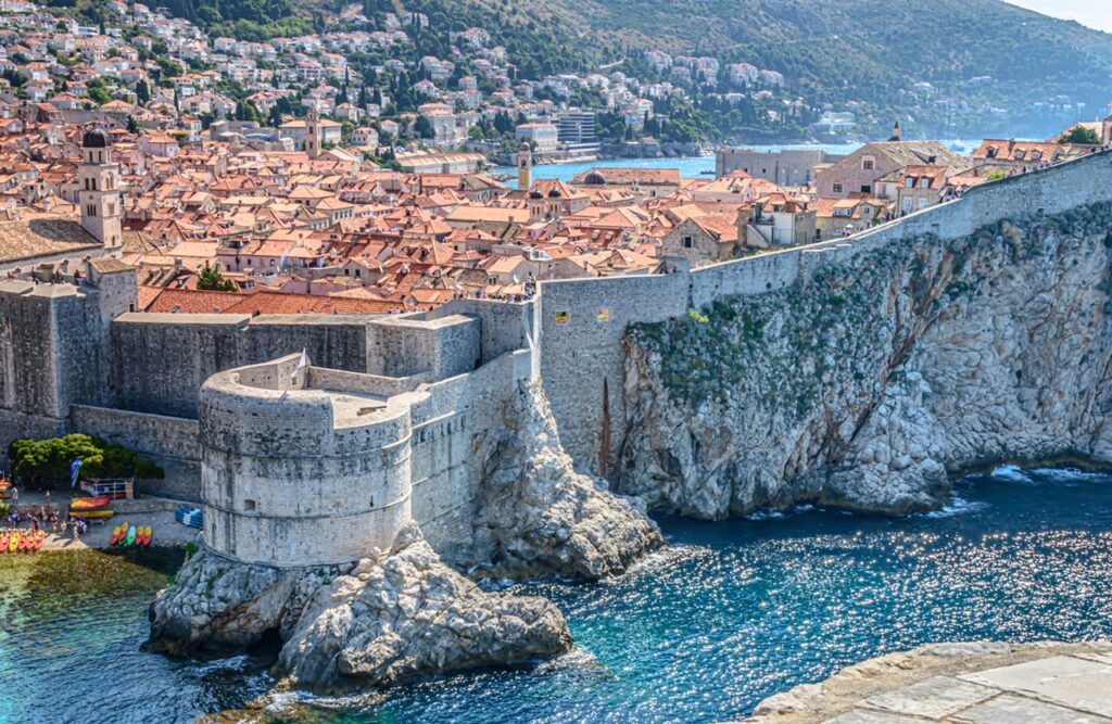 Zboruri noi din Cluj către Malta și Dubrovnik, Croația, introduse în programul estival Wizz Air 1 Dubrovnik